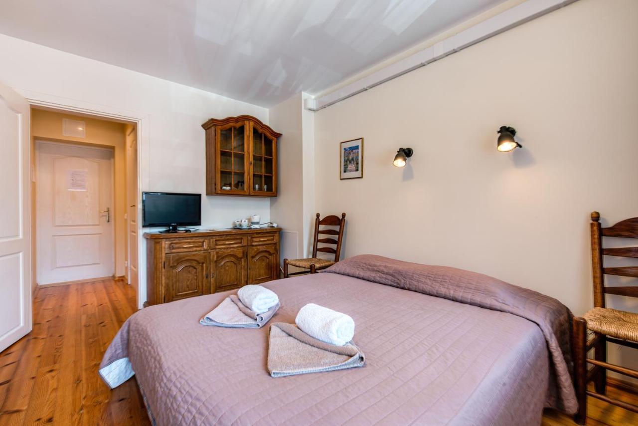 Hotel Jelita Nida Habitación foto